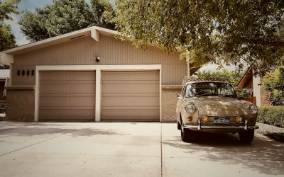 How to Deal with Noisy Garage Doors: Quick and Easy Tips